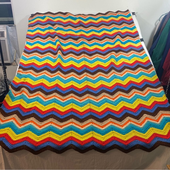 Crochet Blanket Throw multicolor Yarn shamrock handmade Vintage Granny Boho Baby - Picture 1 of 4